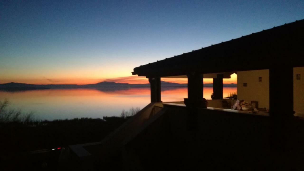B&B Torre Del Lago Trasimeno Passignano sul Trasimeno Exterior photo